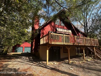 883 Deerfield Rd, Lake Ariel, PA 18436
