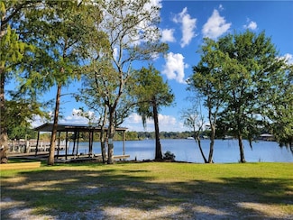 113 Riverbend Dr, Mobile, AL 36605