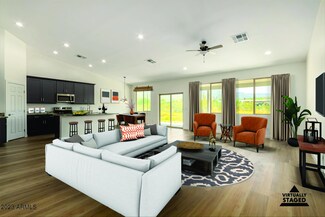 48611 N 6th Ave, New River, AZ 85087