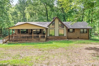 618 Idlewood Dr, Clarksville, TN 37043
