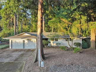 6112 NW Bernie Dr, Vancouver, WA 98663