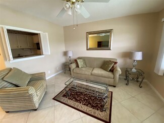 278 Newport R Unit 278, Deerfield Beach, FL 33442