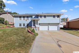 9556 N St, Omaha, NE 68127