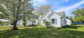 6218 Old Farm Ln, Gurnee, IL 60031