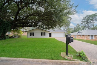 1314 Colgate Dr, Longview, TX 75601