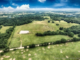 11923 E 163rd St S, Webbers Falls, OK 74470