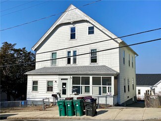 526 Bernon St, Woonsocket, RI 02895