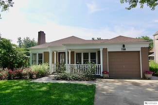 4915 Pinkney St, Omaha, NE 68104