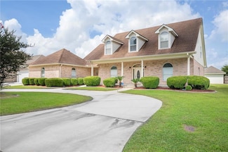 3808 Lake Winnipeg Dr, Harvey, LA 70058