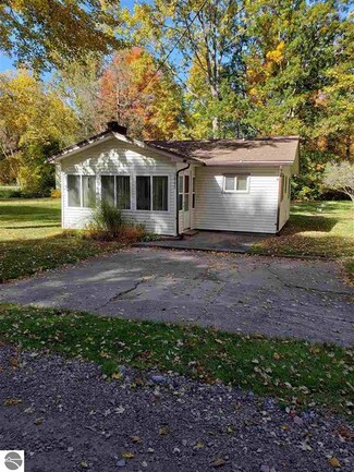 5845 Lake Lane Dr, Au Gres, MI 48703