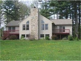 11 Lakeshore Dr, Holland, MA 01521