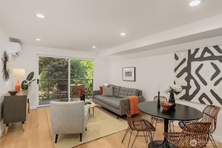 3022 SW Bradford St Unit 202, Seattle, WA 98126