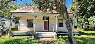 609 5th St, Franklin, LA 70538