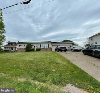 1105 Darlington Rd, Beaver Falls, PA 15010