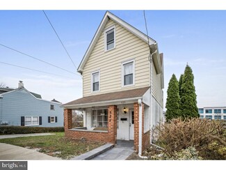 525 Smiley St, Crum Lynne, PA 19022