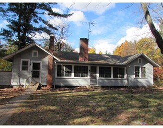 121 Old Littleton Rd, Harvard, MA 01451