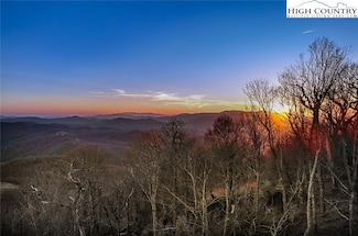 L28 Oz View Trail, Banner Elk, NC 28604