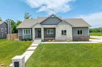 1905 S Teakwood St, Wichita, KS 67230