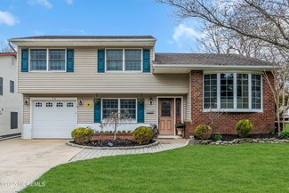 34 Green Twig Dr, Toms River, NJ 08753