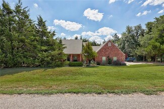 1800 Deerwood Trail, Edmond, OK 73034