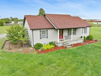 262 Williams Rd, Lafayette, TN 37083