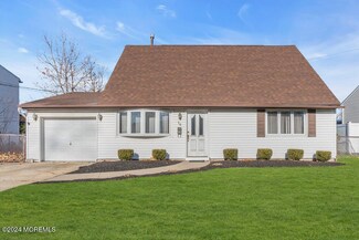 18 Boulevard E, Keyport, NJ 07735