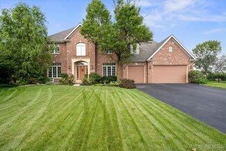0N890 W Curtis Square, Geneva, IL 60134