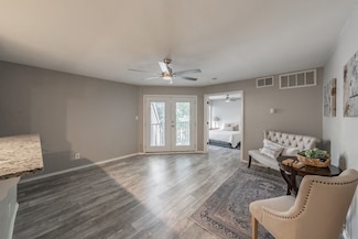 2311 Balsam Dr Unit H305, Arlington, TX 76006