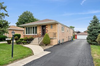 4839 W 86th St, Burbank, IL 60459