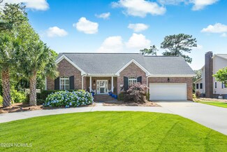 44 Augusta Dr, Oak Island, NC 28465