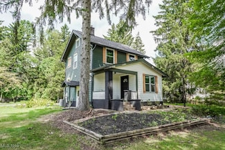 561 Morello St SW, North Canton, OH 44709