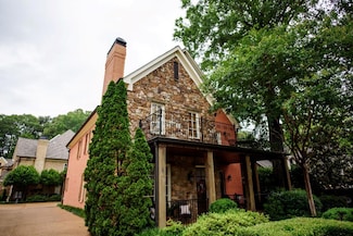1755 Jackson Ave E, Oxford, MS 38655
