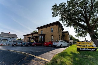 306 Wisconsin St, Oshkosh, WI 54901