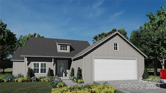 35 Haywood Park Dr, Hendersonville, NC 28791