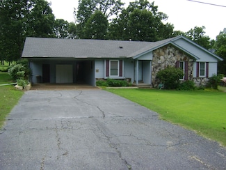 405 Fairway Dr, Horseshoe Bend, AR 72512