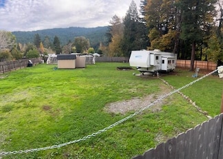 282 Boy Scout Rd, Myers Flat, CA 95554