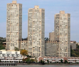 7002 Jfk Blvd E Unit 3 A, West New York, NJ 07093