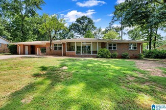 9241 Summit Dr, Birmingham, AL 35235