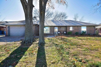 2122 2122 Scott Ln, Duncan, OK 73533