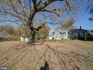 1546 Ridgely Dr, Edgewater, MD 21037
