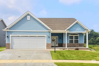 1 Forest Ct, Monticello, IL 61856