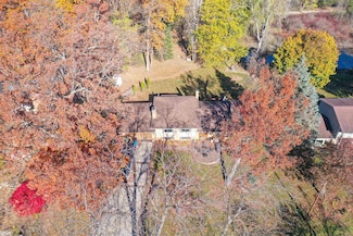 1244 Pomona Ct, Fenton, MI 48430