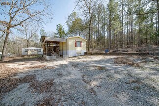 178 Katlin Ruth Ct, Box Springs, GA 31801