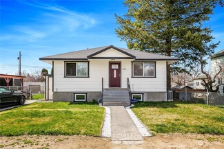 413 S Maple Ave, Warden, WA 98857