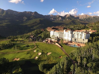 136 Country Club Dr Unit 451, Telluride, CO 81435