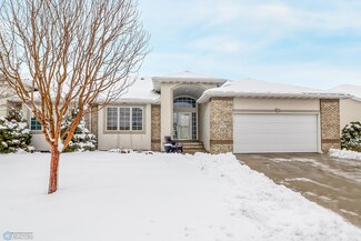 1742 Evergreen Way, West Fargo, ND 58078