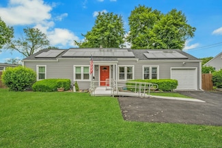 194 Courtland Ave, Stamford, CT 06906