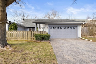 4839 Kintyre Dr, South Bend, IN 46614