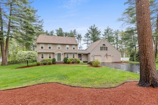 54 King Hill Rd, Hanover, MA 02339
