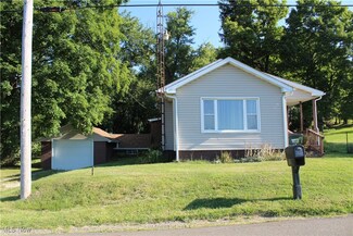 5463 Ford St, Louisville, OH 44641